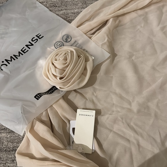 Chiffon Semi-sheer One Shoulder Asymmetrical Top xs NEW - Picture 7 of 8